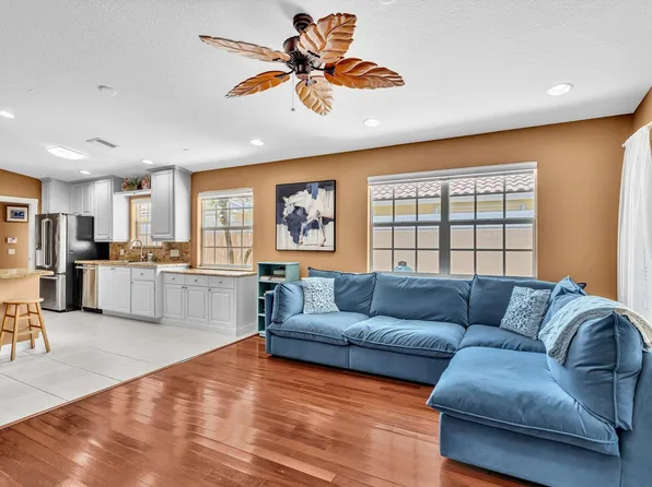 8068 Montserrat Place, Wellington, FL 33414