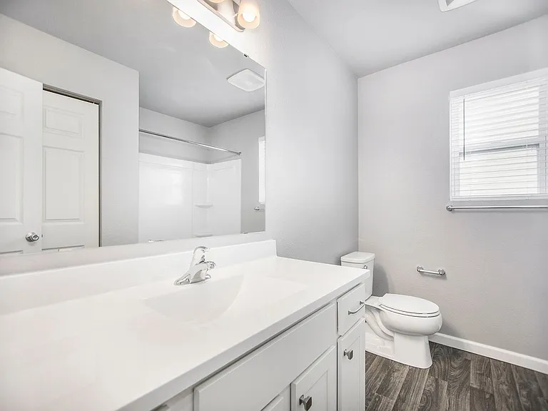 854 Winchester St — Photo 24