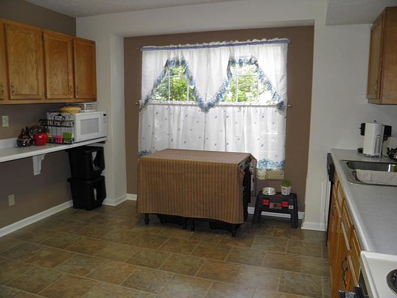 4th image of 4131 W Heritage Way