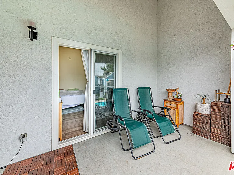14742 Pioneer Blvd — Photo 28