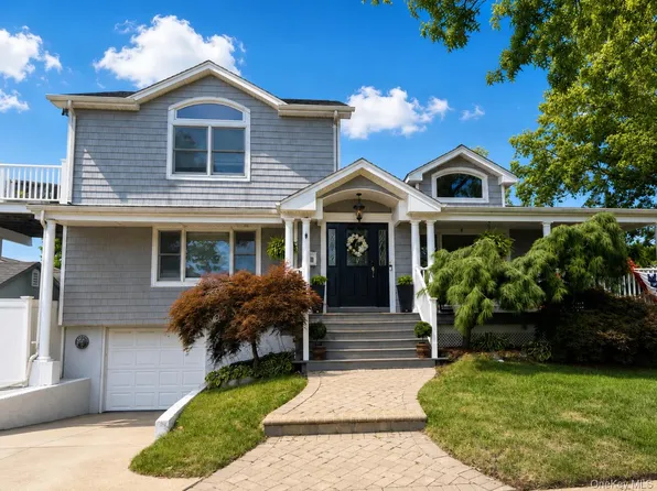 3970 Darby Lane, Seaford, NY 11783
