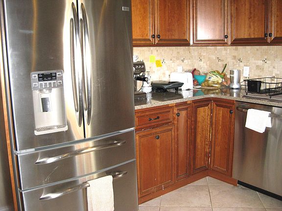 2nd image of 83 Olive St #L2