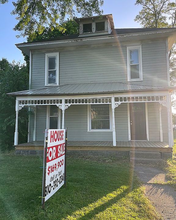 1st image of 213 N Main St