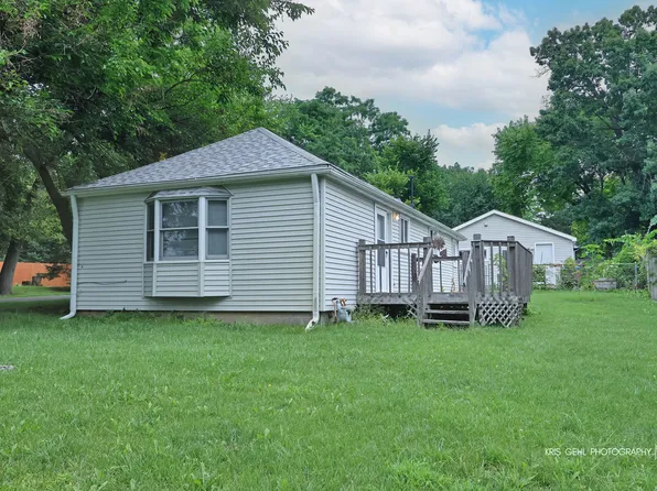 35831 N Helendale Rd, Ingleside, IL 60041