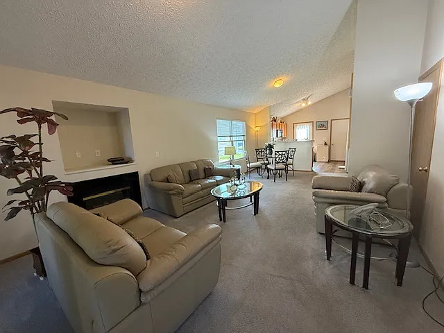 8257 Mira St — Photo 3