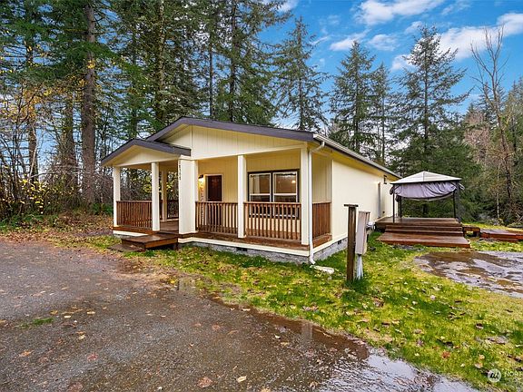 3rd image of 18308 NE Silvan Drive