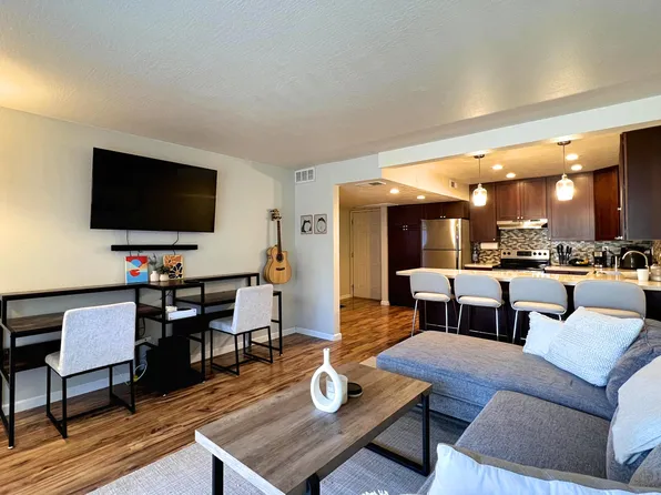2555 Clear Acre Ln, Reno, NV 89512