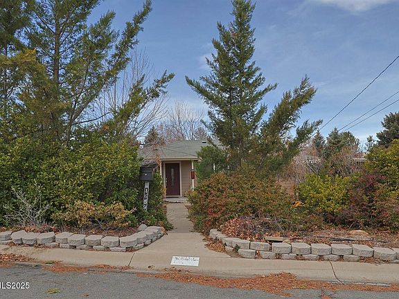 4th image of 1659 Davidson Way