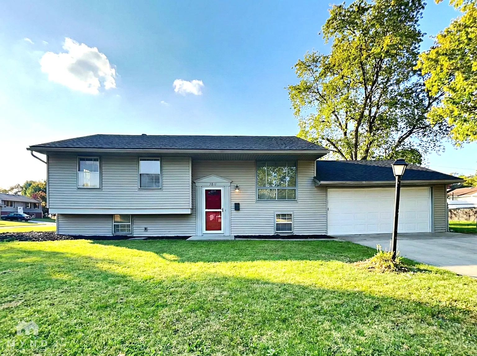 2911 N Gresham Rd photo 1