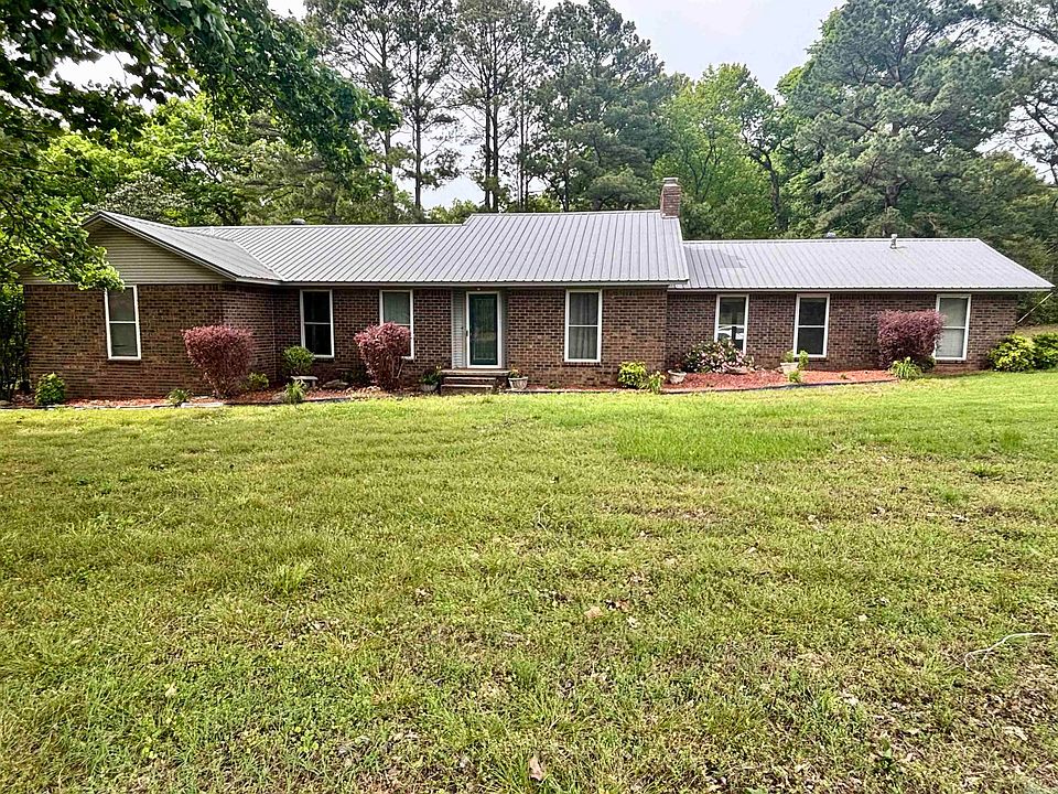 1st image of 102 Club House Rd