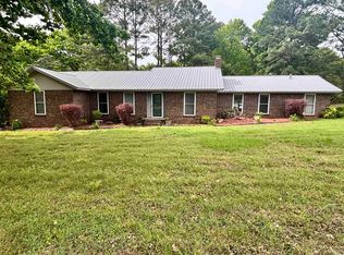 102 Club House Rd, Bald Knob, AR 72010