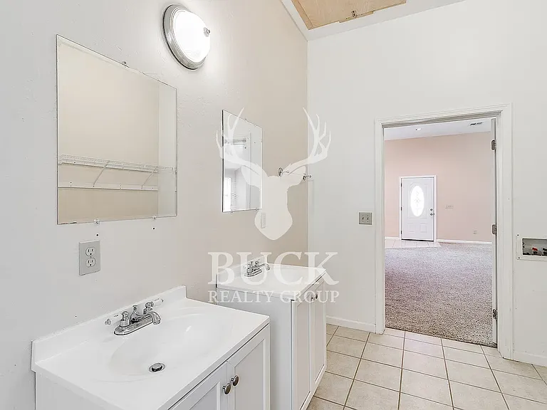 1201 Stansell Dr — Photo 13