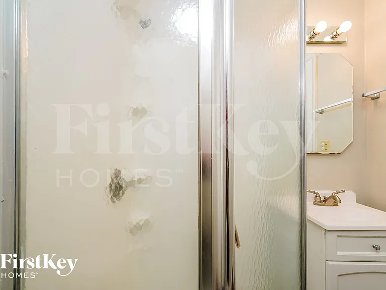 10408 Bradbury Dr — Photo 11