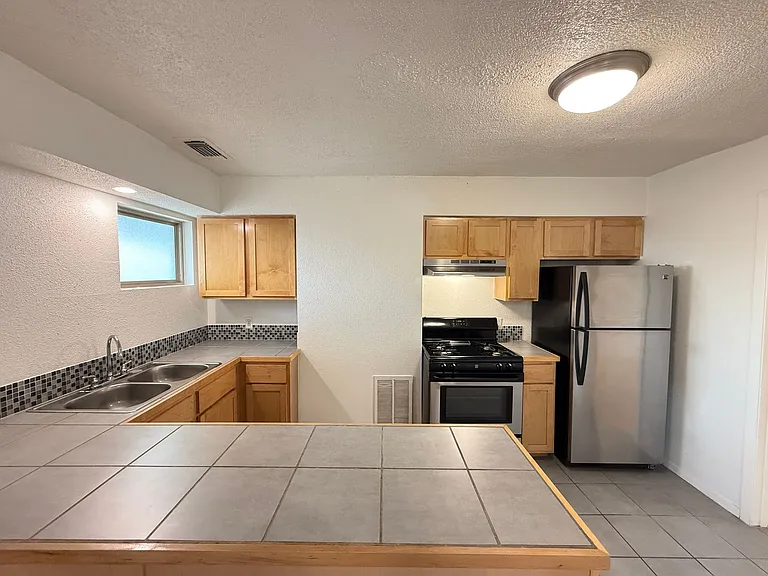 Penthouse — Photo 40