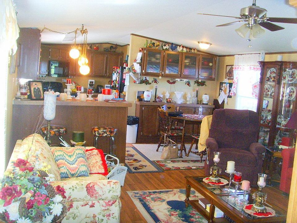 2nd image of 618 Chestnut Ridge Rd