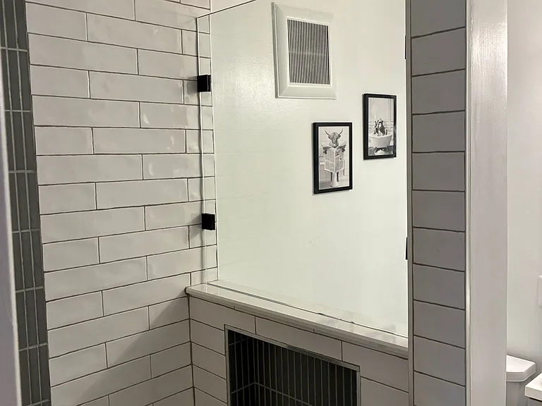 10419 Darby St — Photo 15