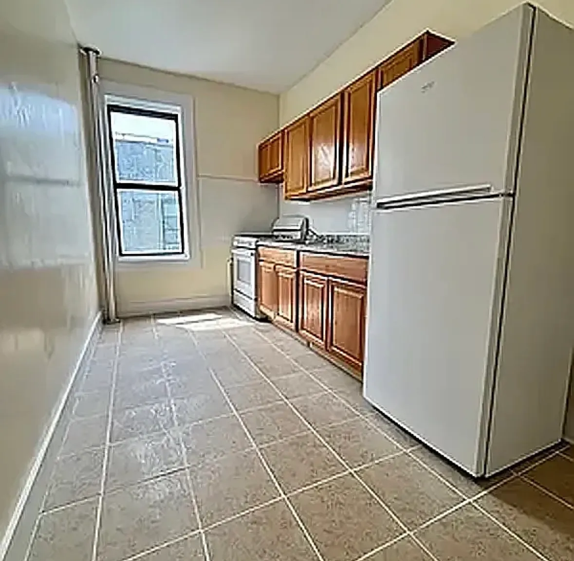 558 Parkside Avenue — Photo 1