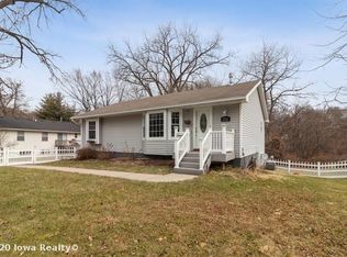 2721 34th St, Des Moines, IA 50310