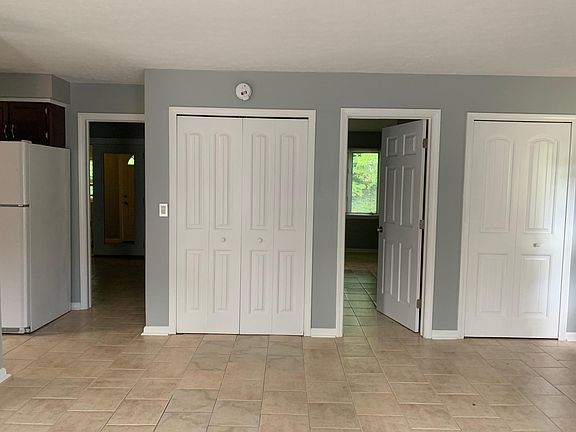 3rd image of 35 Jolly Ln APT A2