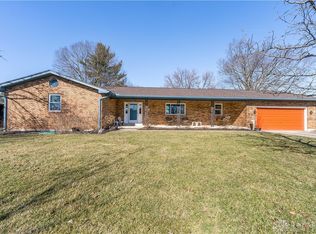 1267 Old Country Ln, Dayton, OH 45414