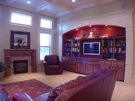 3rd image of 125 Tollgate Pl