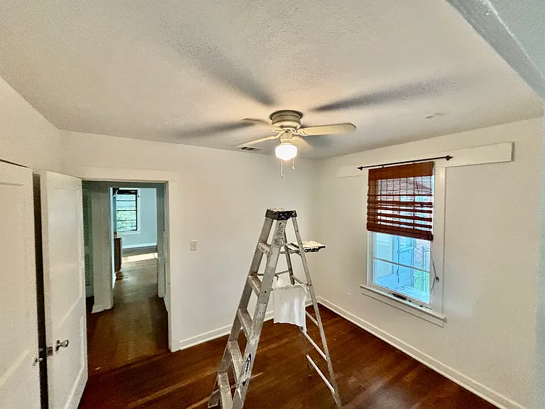 418 E 64th St — Photo 16