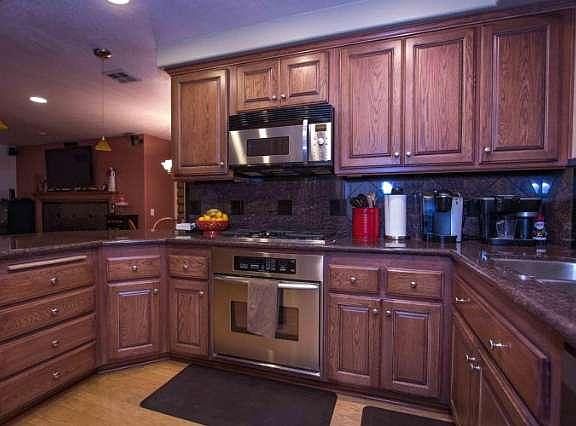 3rd image of 714 Oak Point Dr