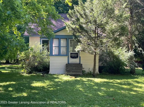 4945 Wilcox Rd, Holt, MI 48842