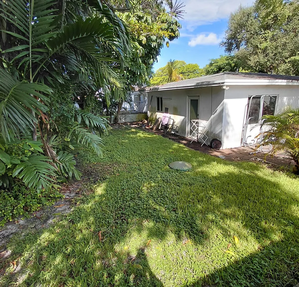 2 bed, 800 sqft, $2,200 — Photo 3