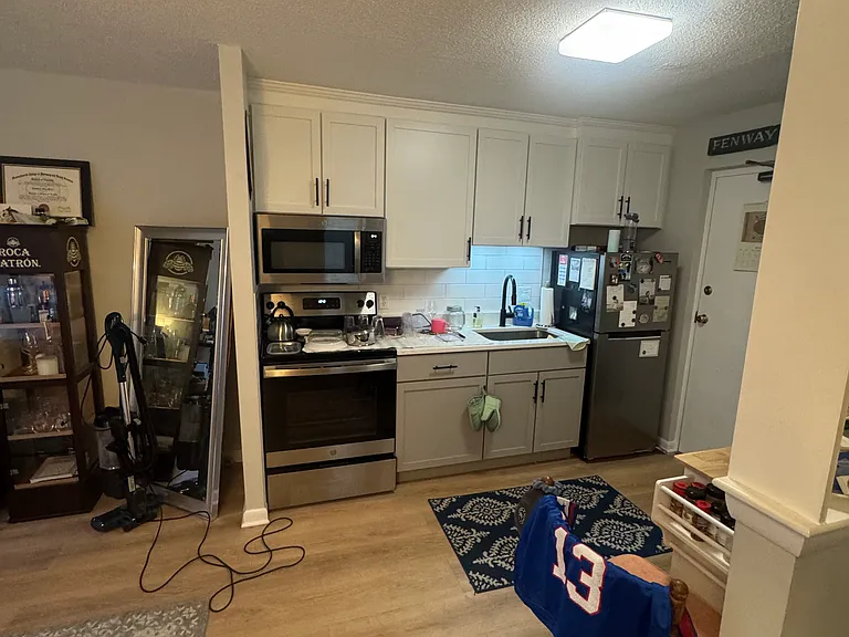 21 Walnut St #2 — Photo 5