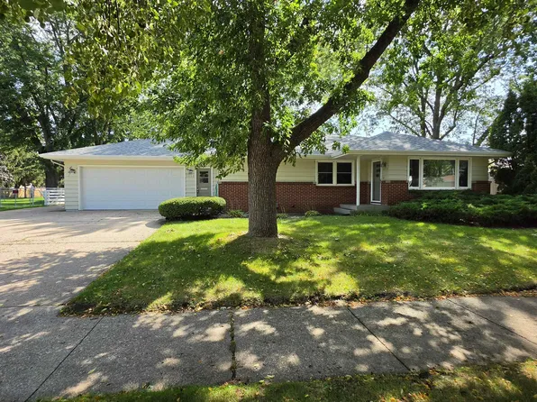 1213 Kellogg Ave, Janesville, WI 53546