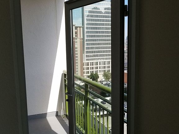 4th image of 1240 India St Unit 1603