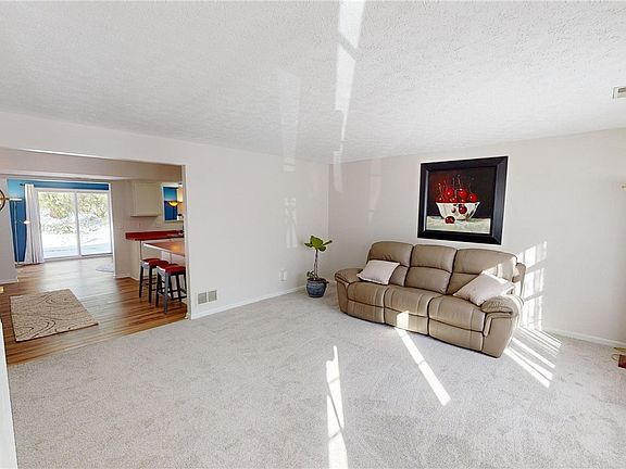 3rd image of 5014 Bar Harbor Ln