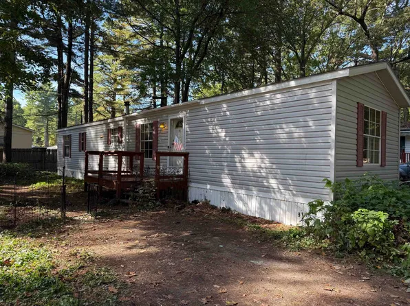 22 Hawthorne Lane, Colchester, VT 05446