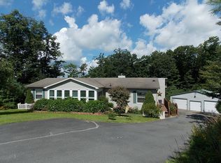 264 Loggy Ridge Rd, Hillsville, VA 24343