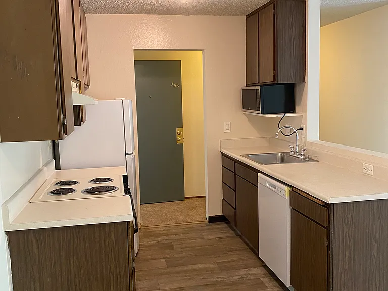 155 Pearl St #305 — Photo 5