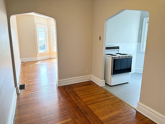 2nd image of 818 Elmwood Ave