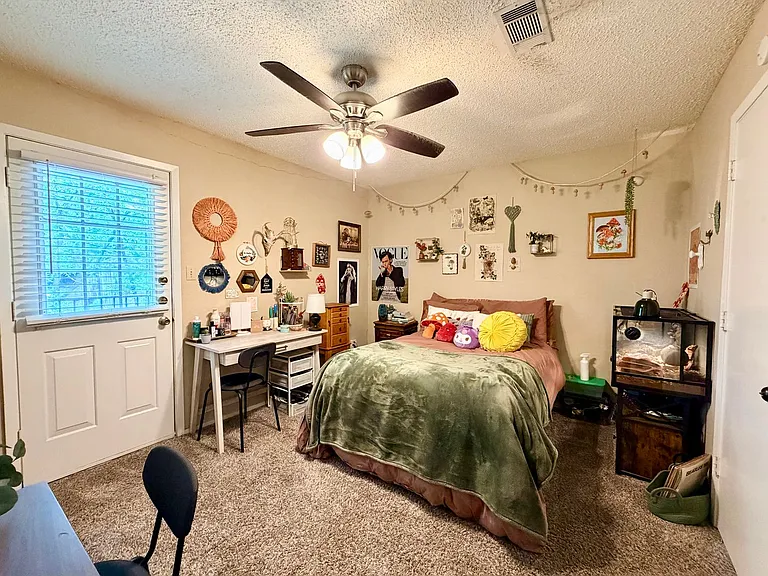 1251 Dallas Dr — Photo 7