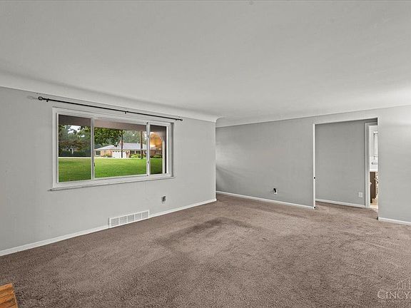 5th image of 4760 Boomer Rd