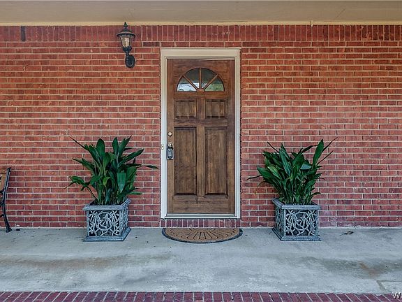 3rd image of 7101 Sandy Ridge Cir