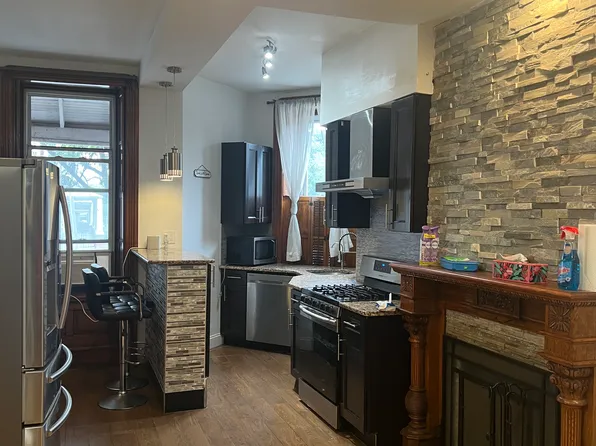 500 N 34th St #1, Philadelphia, PA 19104