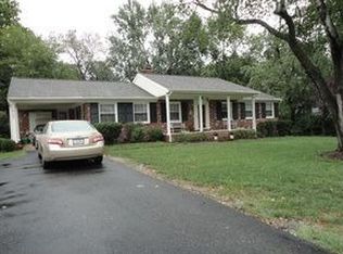 13127 Hollis Rd, Chester, VA 23831