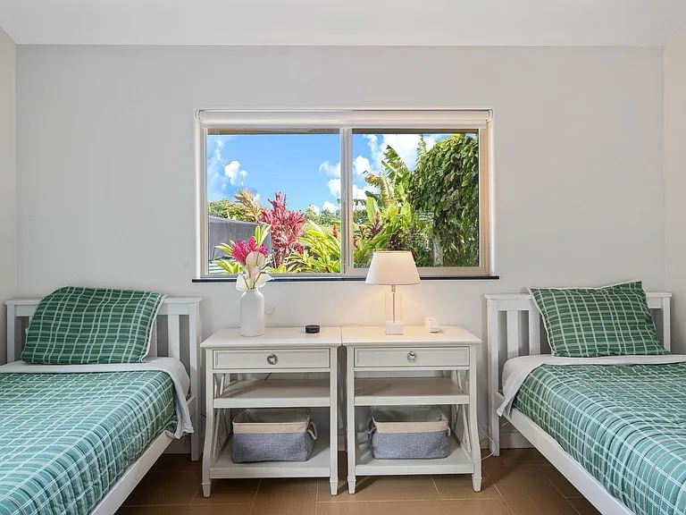 51 W Waipio Rd — Photo 25