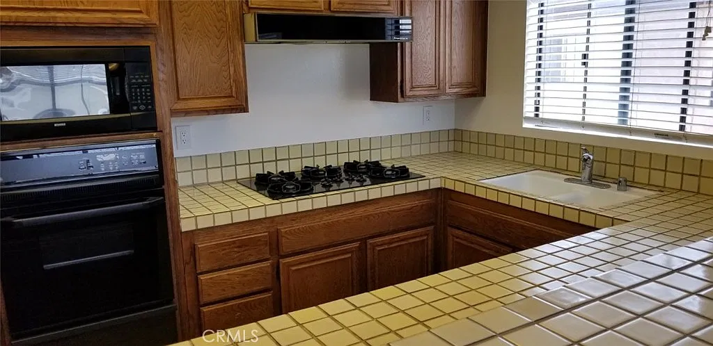 2 bed, 2.5 bath, 1513 sqft, $4,200 — Photo 4