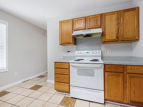 4th image of 7927 Paper Birch Dr