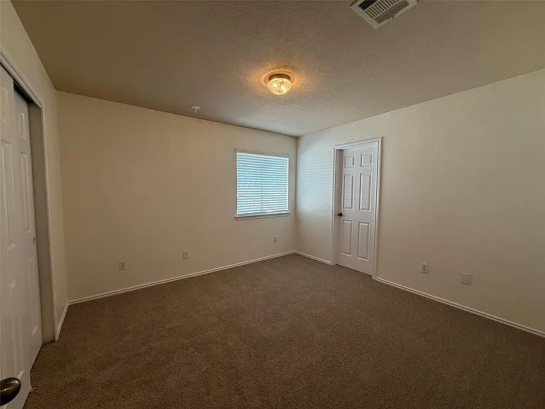 104 Lava Bed Dr — Photo 11