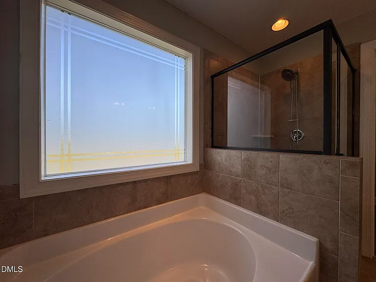528 Walker Ranch Dr — Photo 22