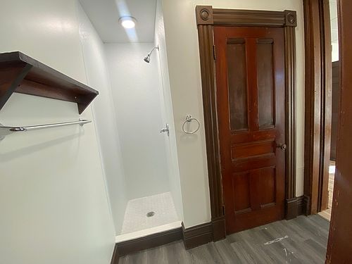 3rd image of 607 Budd St #1