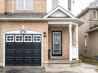555 Garden Walk, Mississauga, ON L5W1V9