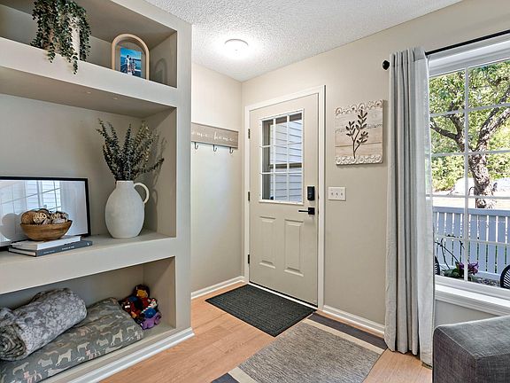 4th image of 8706 Quarry Ridge Ln Unit G